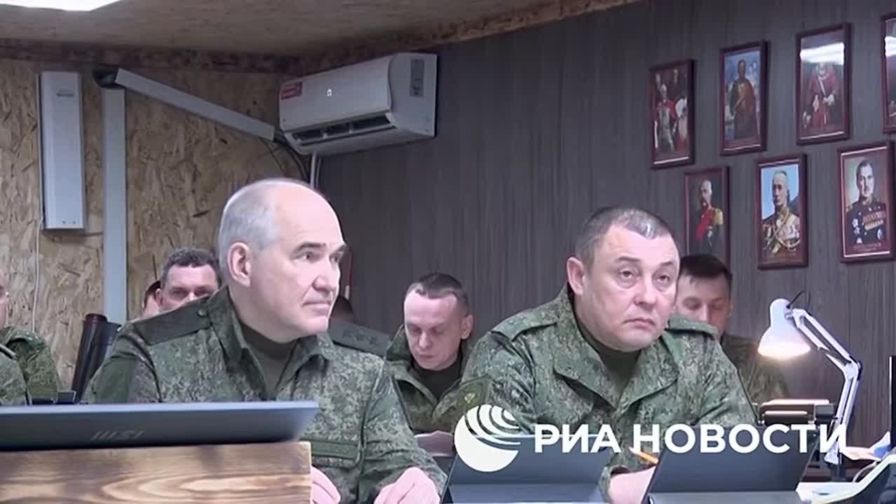 Александр Сладков: Таааак, группировка «Центр» активизируется? Хота она и так успешно решает задачи: Красноармейск-Димитров (Покровск-Мирноград)