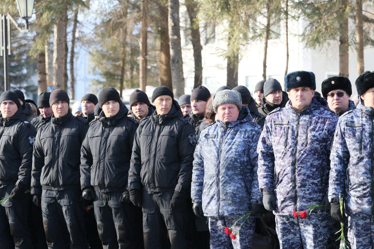 Вечная благодарность и сыновья преданность: В Биробиджане открыли памятник «Матерям победителей» Вечная благодарность и сыновья преданность: В Биробиджане открыли памятник «Матерям победителей»