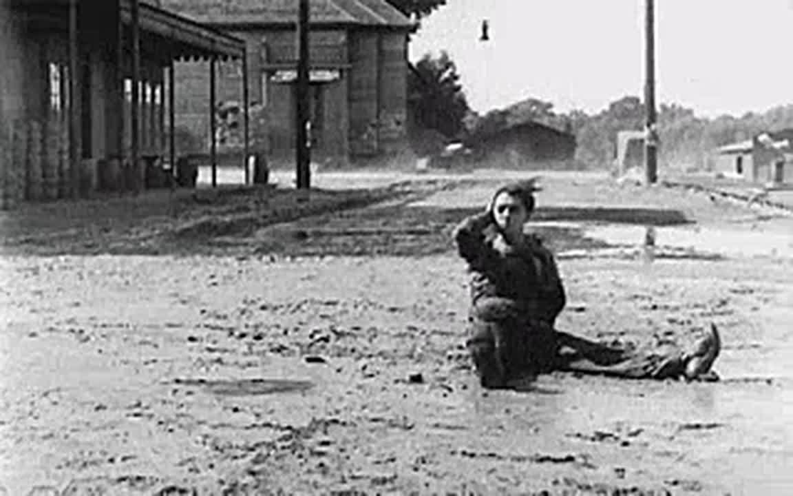 #МЧС_Петербурга предупреждает: по информации ФГБУ "Северо-Западное УГМС", 11 декабря в Санкт-Петербурге местами ожидаются порывы ветра до 15 м/с