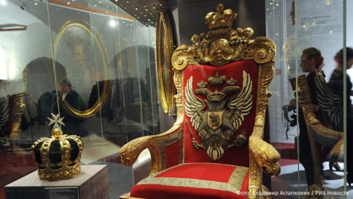 847 тыс. рублей — столько Эрмитаж требует взыскать с севшего на трон Павла I посетителя Александра Дробышева