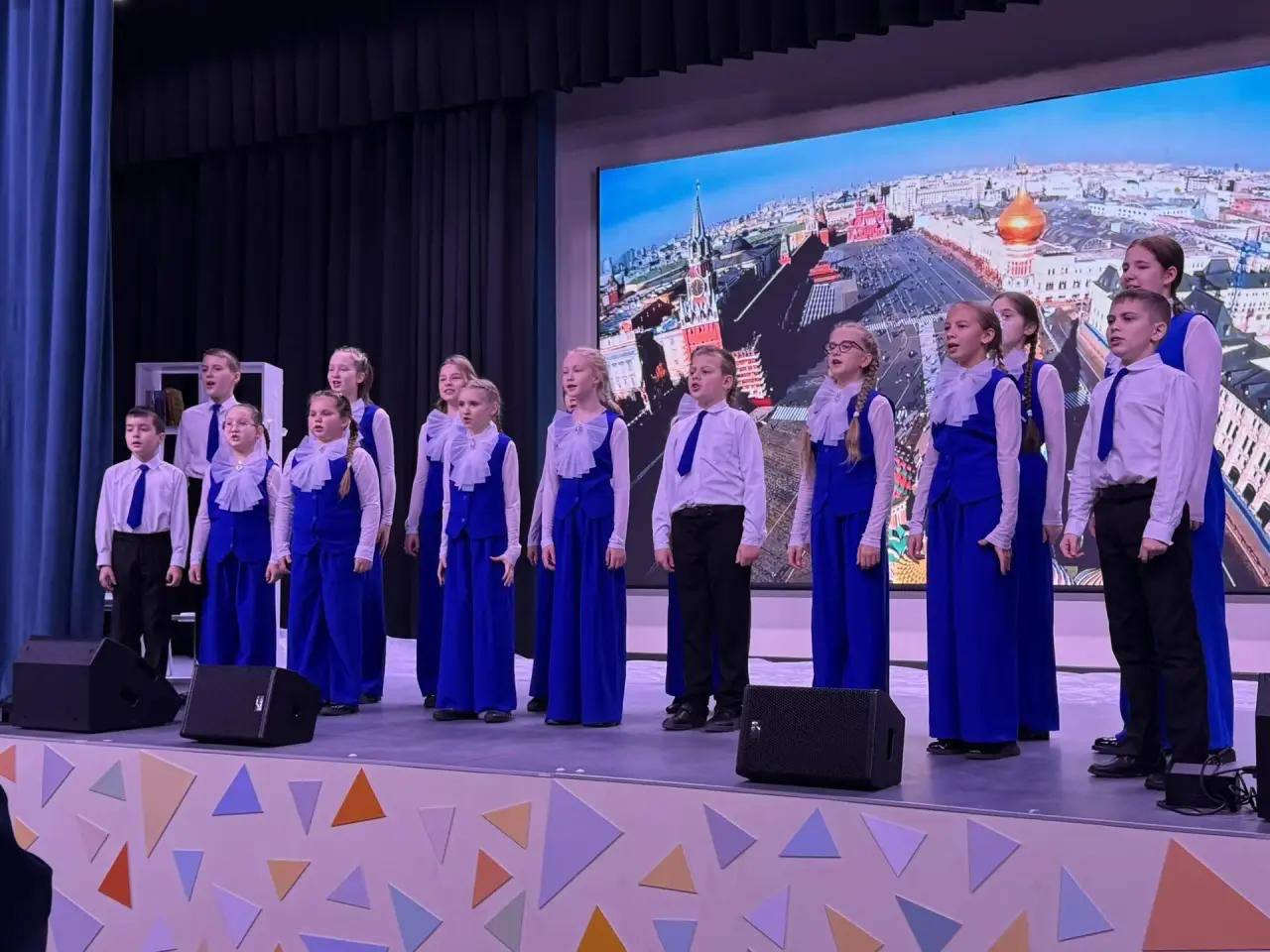 Сотрудники следственного отдела по Невскому району ГСУ СК России по городу Санкт-Петербургу приняли участие в праздничных концертах, посвящённых Дню героя Отечества Сотрудники следственного отдела по Невскому району ГСУ СК России по городу Санкт-Петербургу приняли участие в праздничных концертах, посвящённых Дню героя Отечества