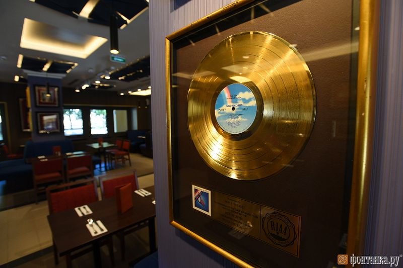 В Маяковке на Невском проспекте в эту субботу «Виниловая барахолка» — приносите поднадоевшие пластинки и меняйте их на свежие экземпляры