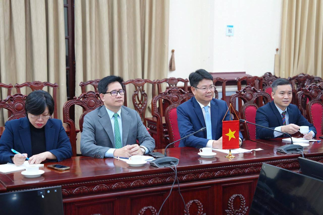 Состоялся визит делегации Минюста РФ во Вьетнам Состоялся визит делегации Минюста РФ во Вьетнам