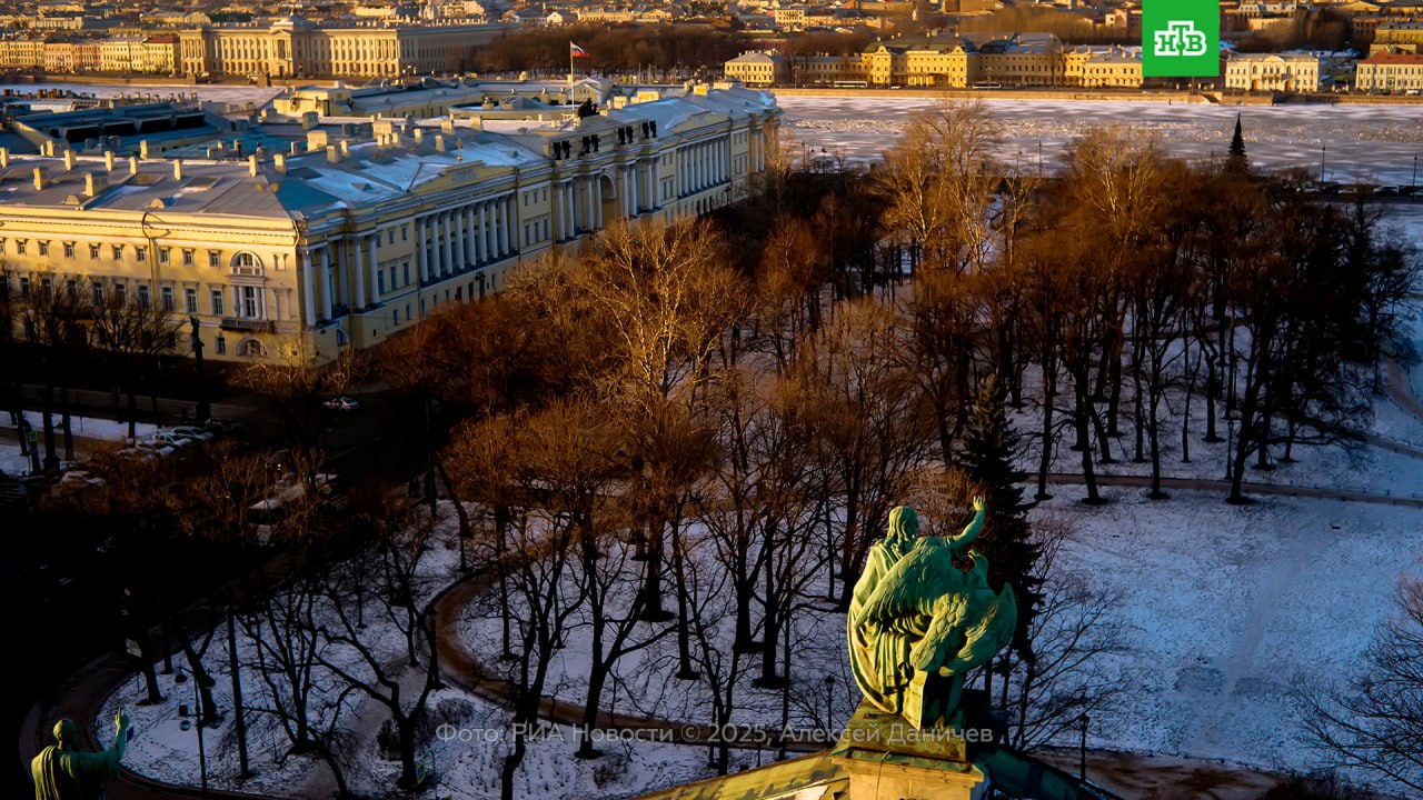 Завтра в Петербурге после сегодняшней «жары» похолодает до минус 1… минус 3 градусов, на дорогах будет гололедица