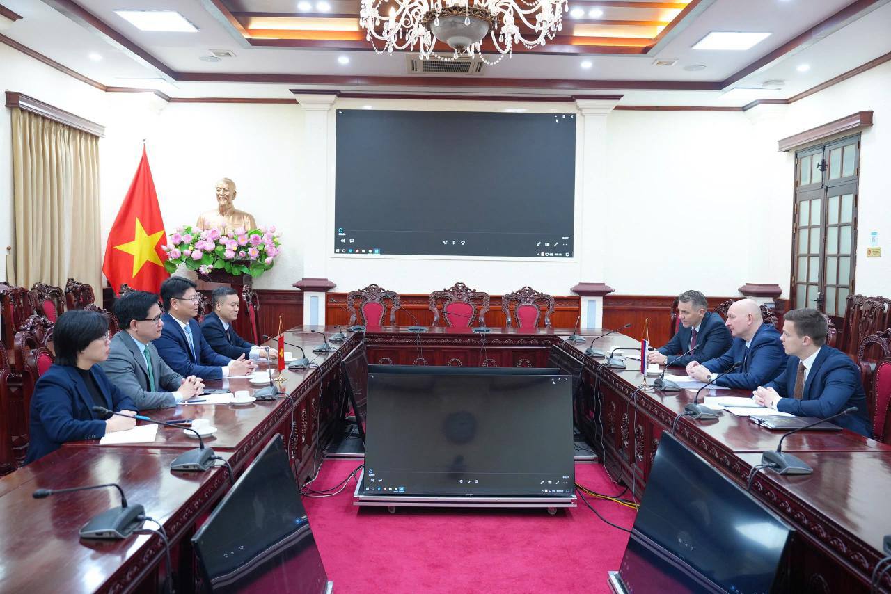 Состоялся визит делегации Минюста РФ во Вьетнам Состоялся визит делегации Минюста РФ во Вьетнам