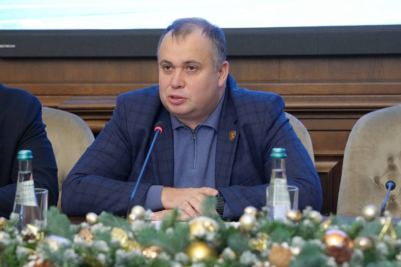 В Законодательном Собрании прошёл круглый стол «Особенности развития местного самоуправления в условиях реализации муниципальной реформы» В Законодательном Собрании прошёл круглый стол «Особенности развития местного самоуправления в условиях реализации муниципальной реформы»