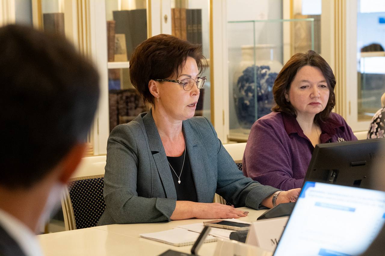 Депутаты и эксперты обсудили возможную связь экологической обстановки с ростом неинфекционных заболеваний и необходимость комплексных мер Депутаты и эксперты обсудили возможную связь экологической обстановки с ростом неинфекционных заболеваний и необходимость комплексных мер