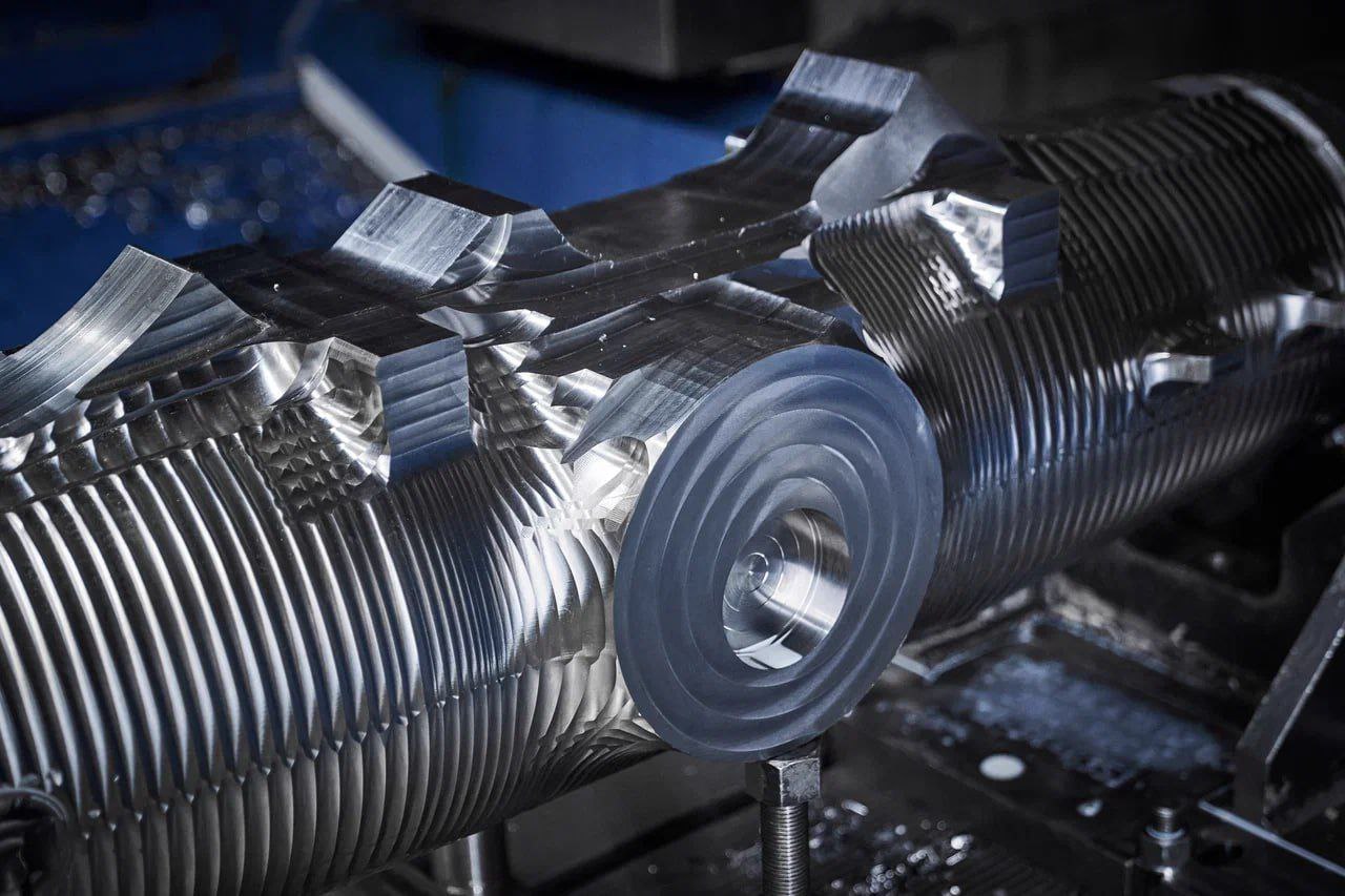 Любуемся «титаническим» производством! Любуемся «титаническим» производством!