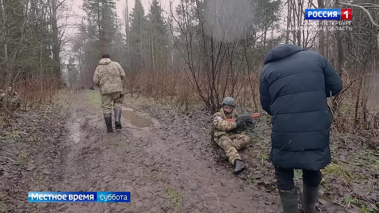 В Ленинградской области школьники прошли спецкурс на природе в рамках урока НВП