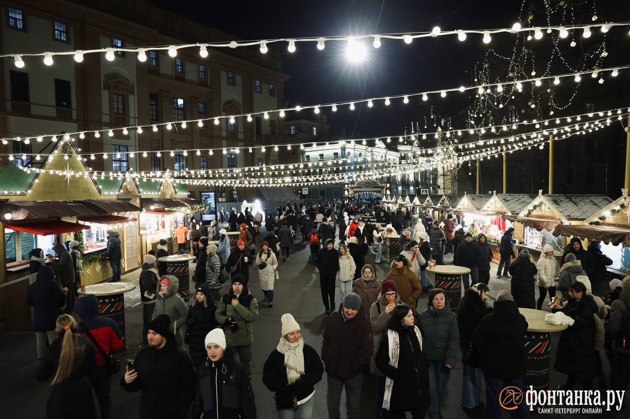 Рождественские ярмарки заработали в Петербурге Рождественские ярмарки заработали в Петербурге