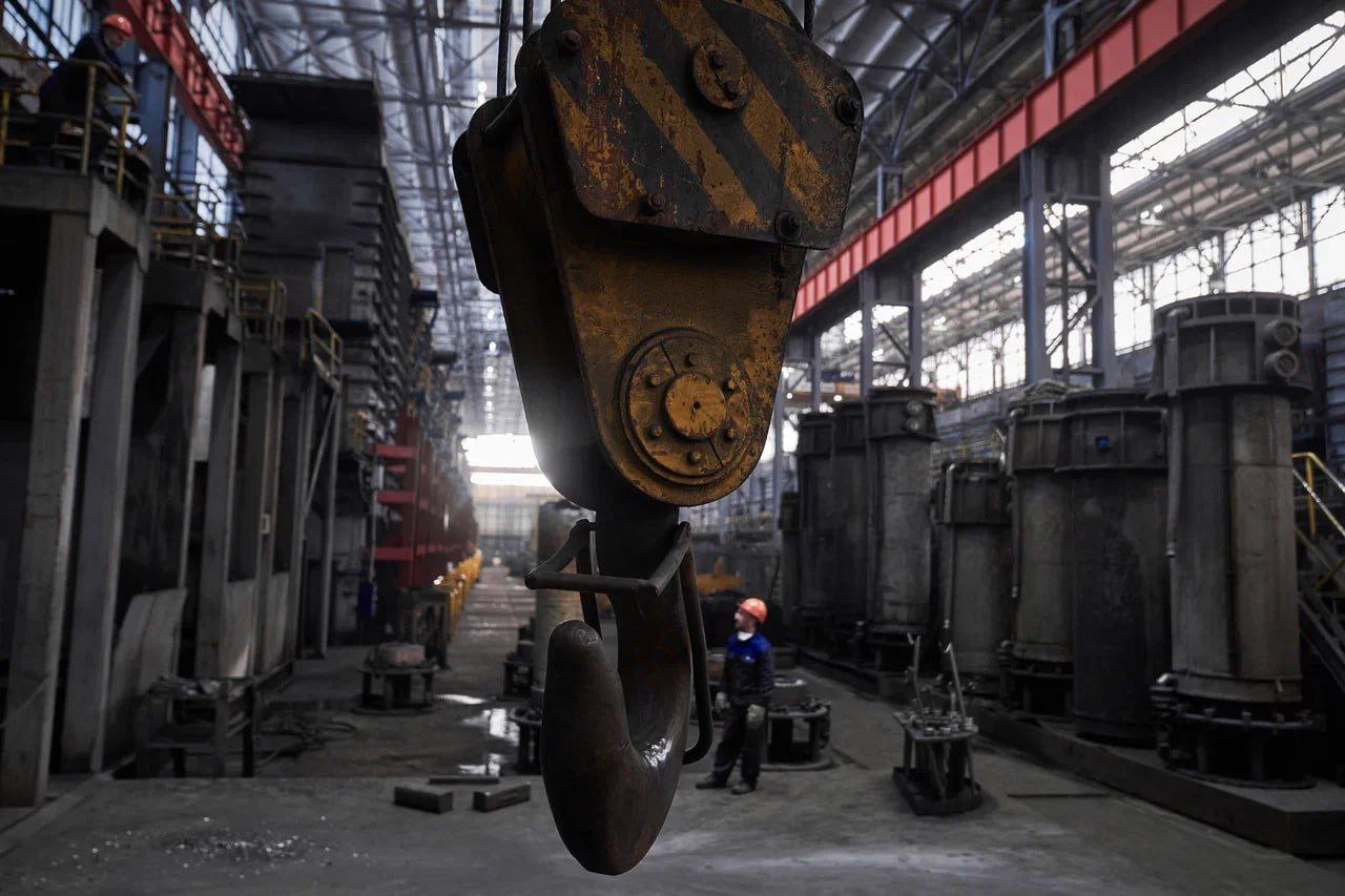 Любуемся «титаническим» производством! Любуемся «титаническим» производством!