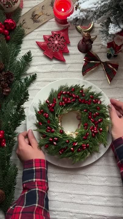 Забудьте про скучную сервировку — в этом году блюда превращаются в украшения