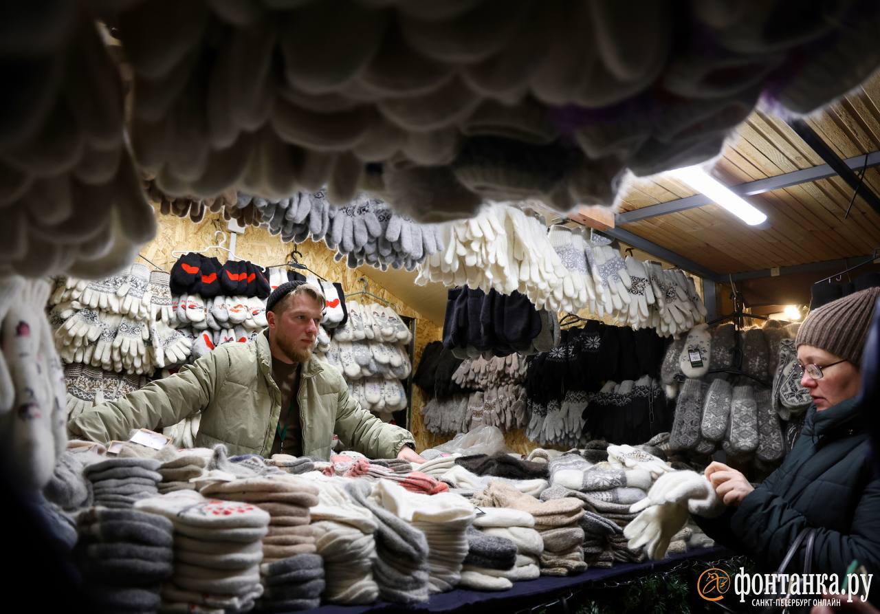 Рождественские ярмарки заработали в Петербурге Рождественские ярмарки заработали в Петербурге