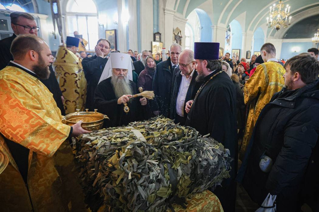 Виталий Милонов: В день памяти апостола Андрея Первозванного, 13 декабря, митрополит Санкт-Петербургский и Ладожский Варсонофий совершил Божественную литургию в Андреевском соборе Виталий Милонов: В день памяти апостола Андрея Первозванного, 13 декабря, митрополит Санкт-Петербургский и Ладожский Варсонофий совершил Божественную литургию в Андреевском соборе