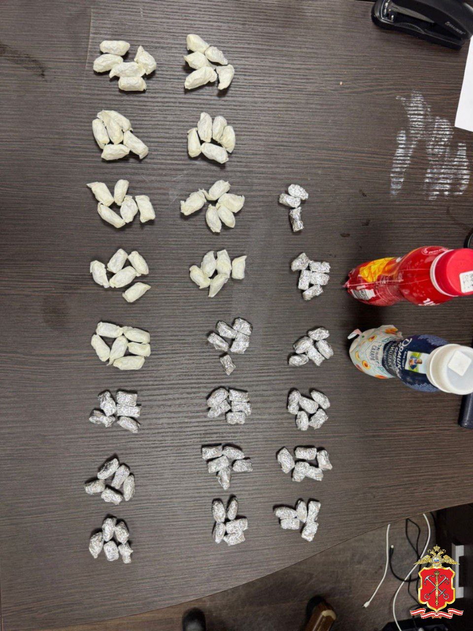 Полицейские Красногвардейского района задержали иностранца, подозреваемого в сбыте наркотиков Полицейские Красногвардейского района задержали иностранца, подозреваемого в сбыте наркотиков