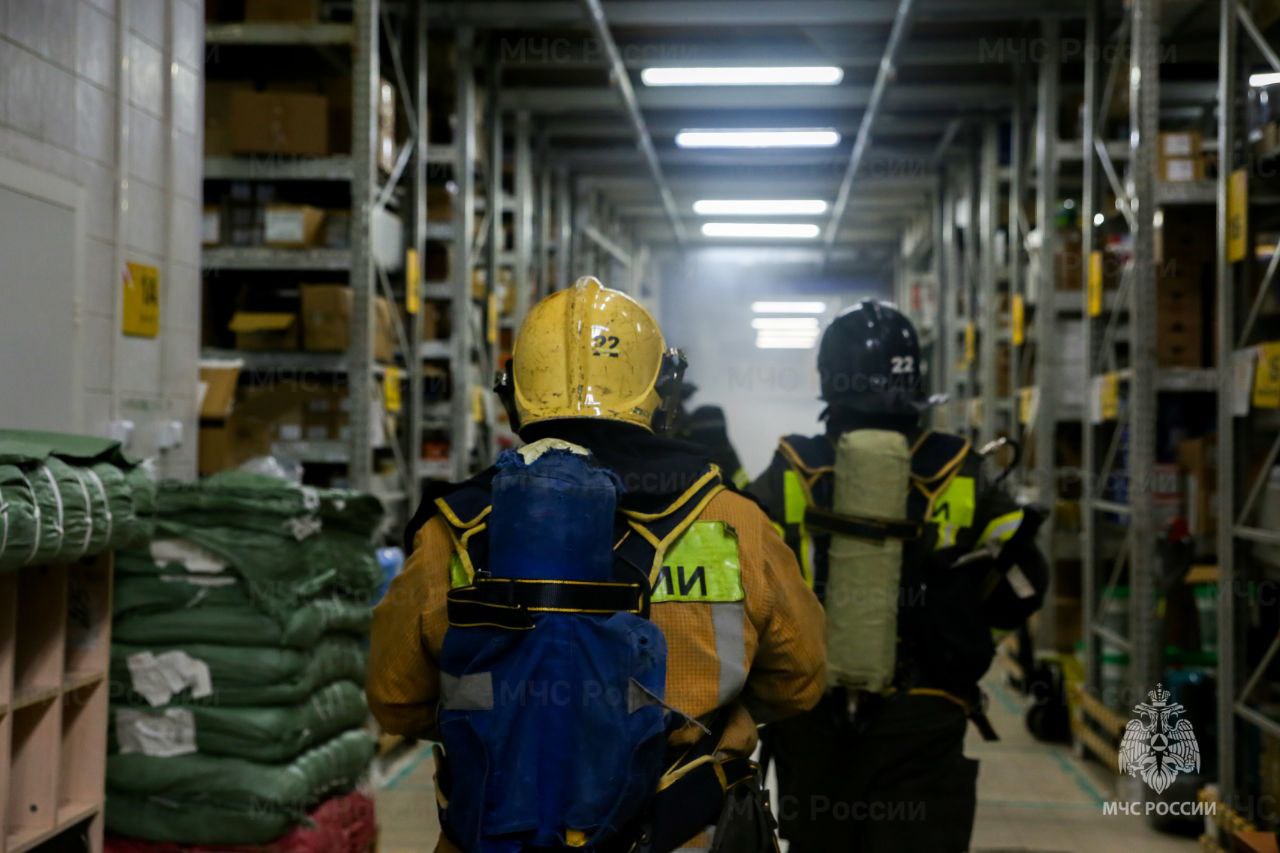 Петрович, мы горим!. На территории торгового дома "Петрович" прошли учения #петербургскихспасателей Петрович, мы горим!. На территории торгового дома "Петрович" прошли учения #петербургскихспасателей