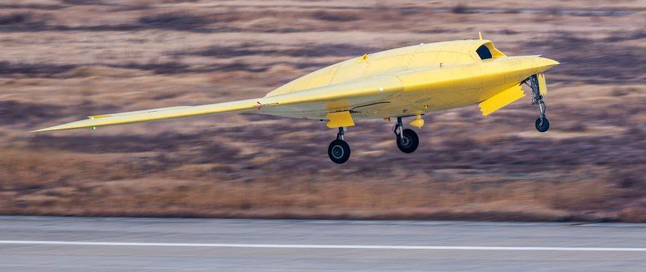 Китай сообщил о проведении первого испытательного полета разведывательно-ударного дрона Цайхун-7 Китай сообщил о проведении первого испытательного полета разведывательно-ударного дрона Цайхун-7