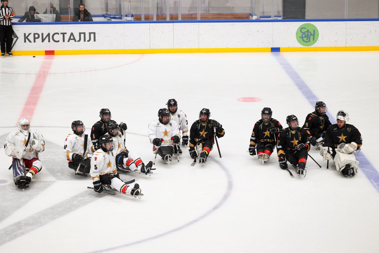 Валентина Матвиенко посетила тренировку команды по следж-хоккею из Санкт-Петербурга, в составе которой ветераны СВО Валентина Матвиенко посетила тренировку команды по следж-хоккею из Санкт-Петербурга, в составе которой ветераны СВО