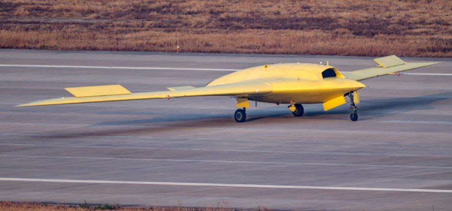 Китай сообщил о проведении первого испытательного полета разведывательно-ударного дрона Цайхун-7 Китай сообщил о проведении первого испытательного полета разведывательно-ударного дрона Цайхун-7