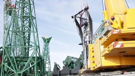 На космодром Байконур доставлены все 18 грузовиков с элементами и оборудованием, необходимыми для восстановления кабины обслуживания после пуска ракеты-носителя «Союз-2.1а». В ремонтных работах на 31-й стартовой площадке...