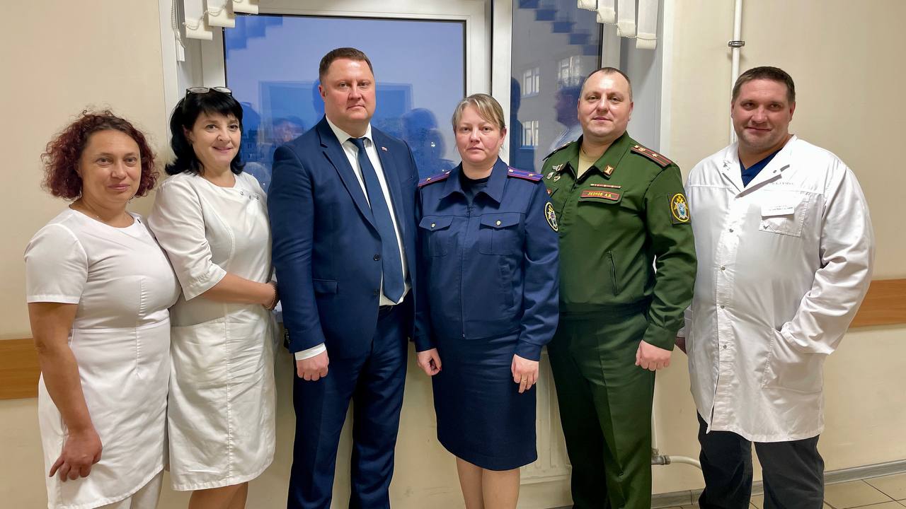 Сотрудники ГСУ СК России по городу Санкт-Петербургу посетили Александровскую больницу