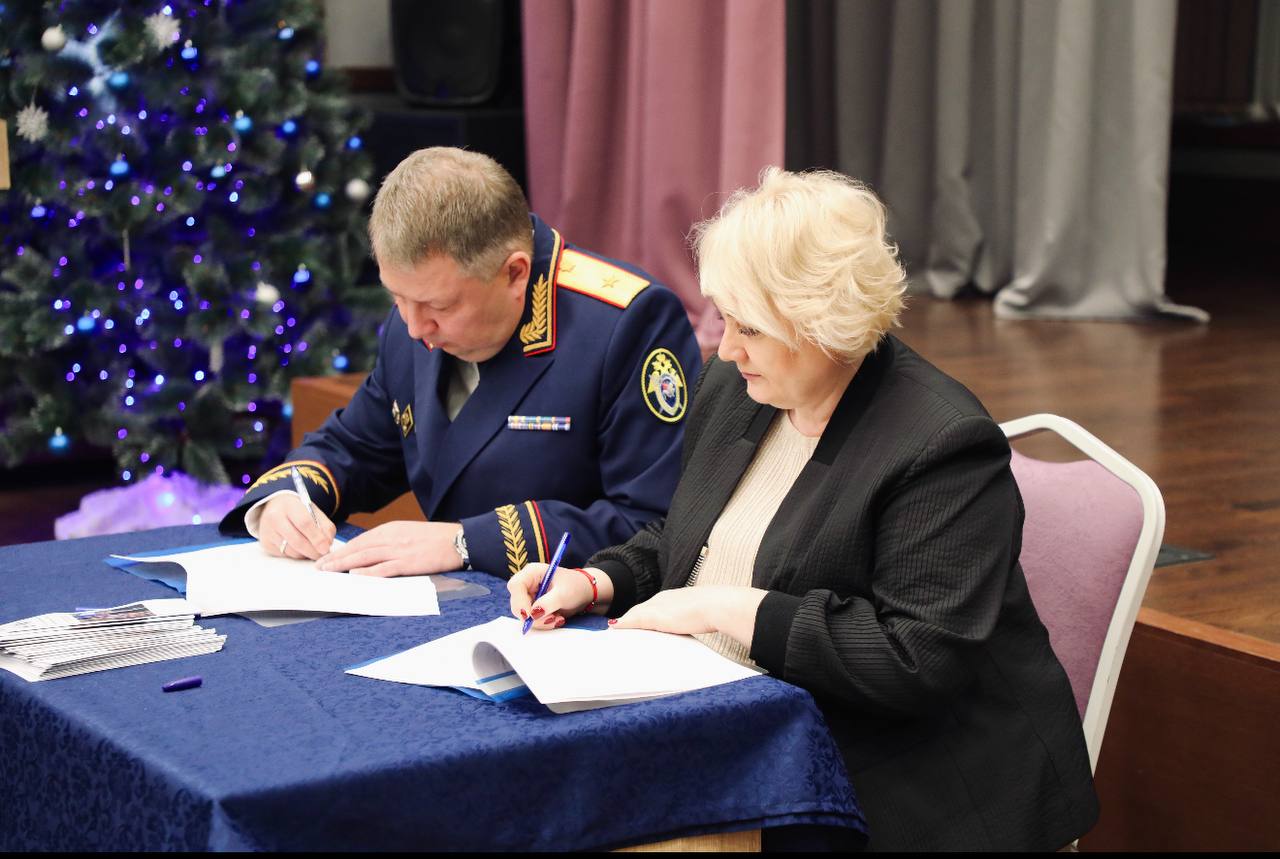 Руководитель ГСУ СК России по Санкт-Петербургу подписал соглашения об открытии кадетских классов в городских школах Руководитель ГСУ СК России по Санкт-Петербургу подписал соглашения об открытии кадетских классов в городских школах