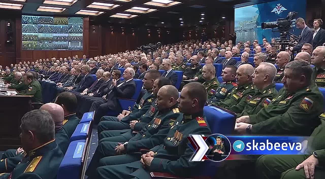 ‘По золотым унитазам видно, что украинская государственность разваливается