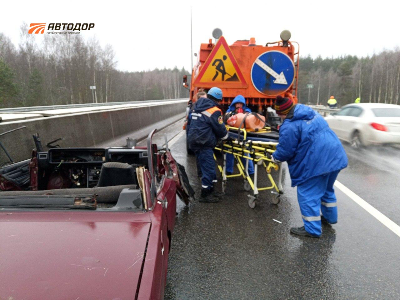 На М-11 «Нева» отработали алгоритмы действий при ДТП На М-11 «Нева» отработали алгоритмы действий при ДТП