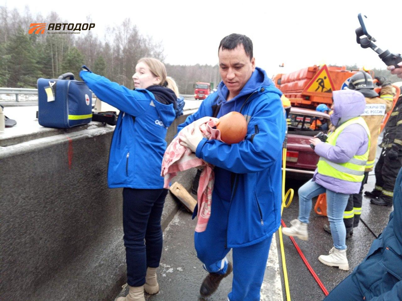 На М-11 «Нева» отработали алгоритмы действий при ДТП На М-11 «Нева» отработали алгоритмы действий при ДТП