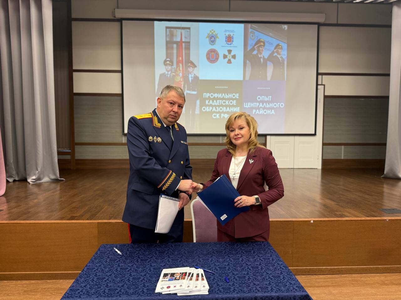 Руководитель ГСУ СК России по Санкт-Петербургу подписал соглашения об открытии кадетских классов в городских школах Руководитель ГСУ СК России по Санкт-Петербургу подписал соглашения об открытии кадетских классов в городских школах