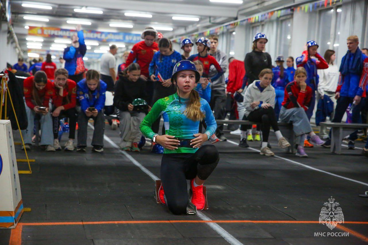 В Санкт-Петербурге завершились Всероссийские соревнования МЧС России "Рождественские старты" среди юношей и девушек по пожарно-спасательному спорту В Санкт-Петербурге завершились Всероссийские соревнования МЧС России "Рождественские старты" среди юношей и девушек по пожарно-спасательному спорту