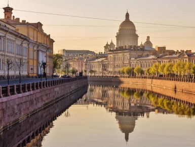 В Петербурге заключили под стражу учительницу, подозреваемую в совращении своих несовершеннолетних учеников