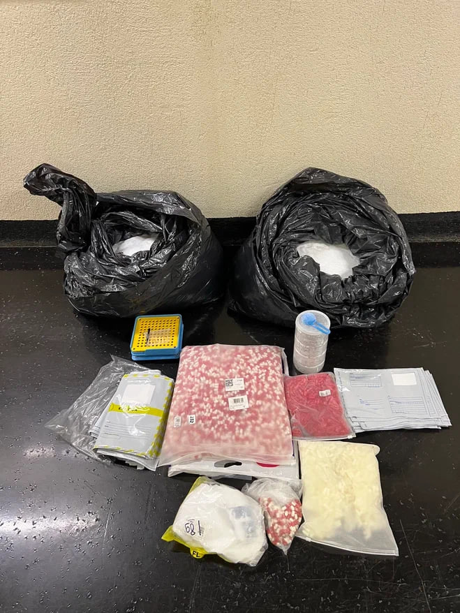 Петербургская таможня пресекла контрабанду сильнодействующего вещества прегабалина, который ввезли в Россию из Восточной Азии под видом одежды и бытовой техники Петербургская таможня пресекла контрабанду сильнодействующего вещества прегабалина, который ввезли в Россию из Восточной Азии под видом одежды и бытовой техники