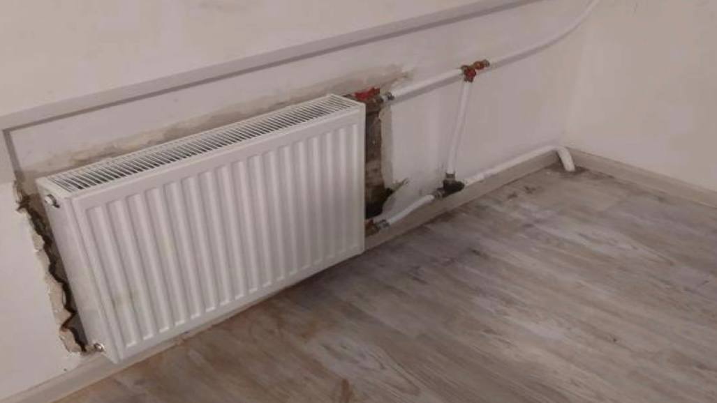 После вмешательства прокуратуры в квартире семьи с ребенком-инвалидом заменили батареи После вмешательства прокуратуры в квартире семьи с ребенком-инвалидом заменили батареи