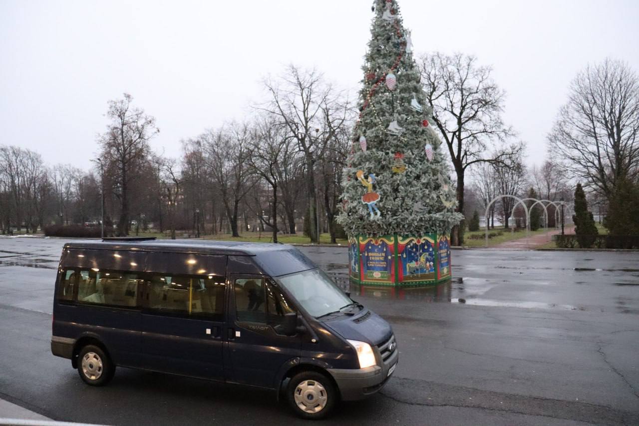 При поддержке депутатов Законодательного Собрания отправлена очередная партия гуманитарного груза на СВО При поддержке депутатов Законодательного Собрания отправлена очередная партия гуманитарного груза на СВО