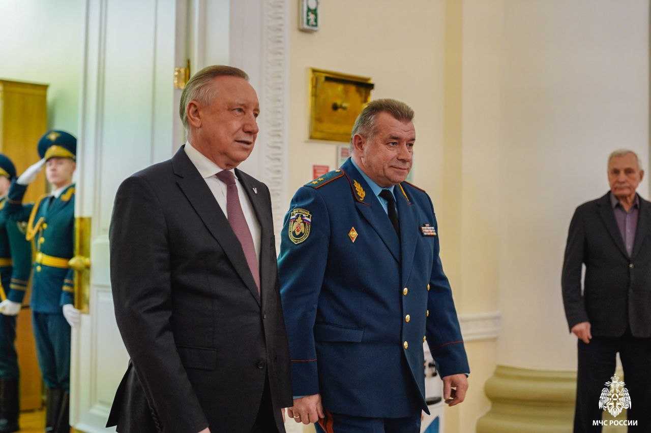 Формула мужества: в Смольном подвели итоги деятельности Санкт-Петербургской территориальной подсистемы РСЧС Формула мужества: в Смольном подвели итоги деятельности Санкт-Петербургской территориальной подсистемы РСЧС