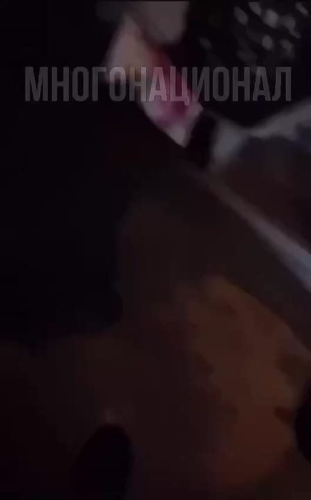 «Не поеду, пока не помолюсь»: водителя из Владивостока наказали за намаз в публичном месте