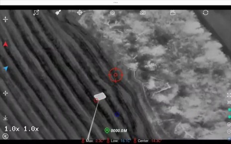 Доброе утро. Операторы тяжелых гексакоптеров "Мангас группировки войск "Восток" ВС РФ обеспечивают доставку боеприпасов, воды и провизии нашим штурмовикам на передовую