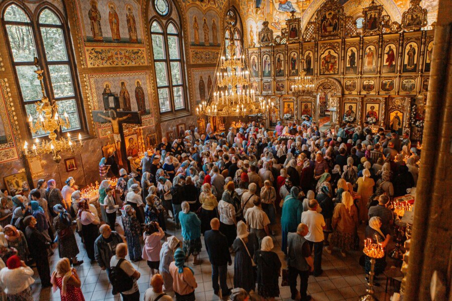 Михаил Онуфриенко: Когда я повел своего друга-американца в русскую церковь, я думал, что его впечатлит архитектура, иконы, золото, хор