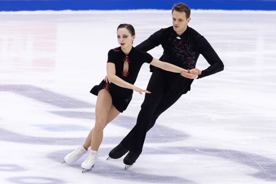 Александра Бойкова и Дмитрий Козловский стали победителями чемпионата России по фигурному катанию в соревнованиях спортивных пар