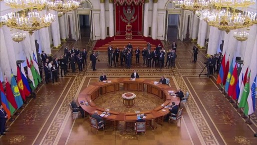 Неформальный саммит СНГ начался