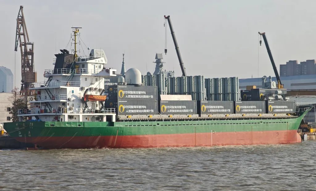 Юрий Баранчик: Появилось фото до зубов вооруженного мирного китайского грузового судна