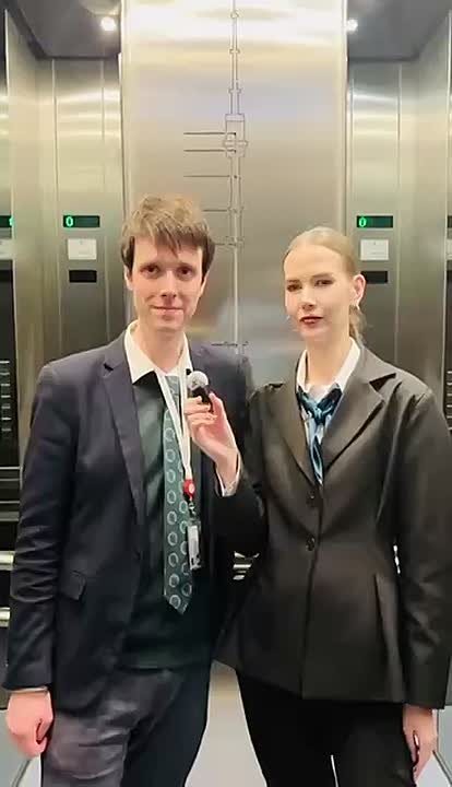 Высота Останкинской башни — 540 метров, а на высоту смотровой площадки 337 метров вас поднимет лифт