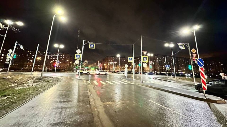После вмешательства прокуратуры на перекрестке установили уличное освещение