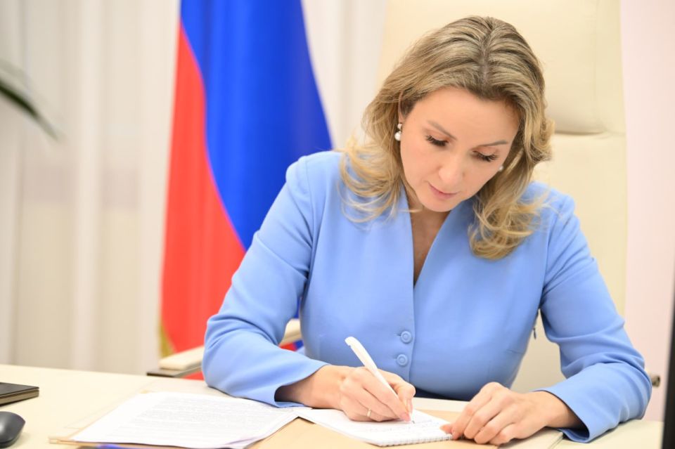 Мария Львова-Белова: Дорогие, рассказываем, как смогли поддержать семьи с детьми в России и за рубежом