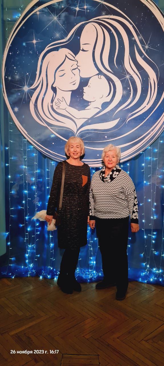 Сегодня героем нашей рубрики «Одна судьба – одна Победа!» стала наша коллега Наталья Асламбековна Ефимова, член участковой избирательной комиссии с правом решающего голоса №792 Сланцевского муниципального района, которая... Сегодня героем нашей рубрики «Одна судьба – одна Победа!» стала наша коллега Наталья Асламбековна Ефимова, член участковой избирательной комиссии с правом решающего голоса №792 Сланцевского муниципального района, которая...