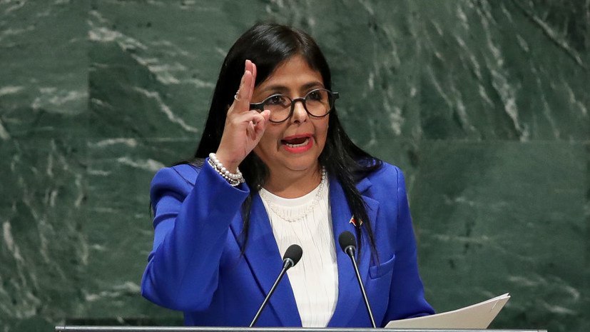 Дмитрий Дробницкий: Официальным руководителем Венесуэлы сейчас является исполнительный вице-президент Делси Родригес