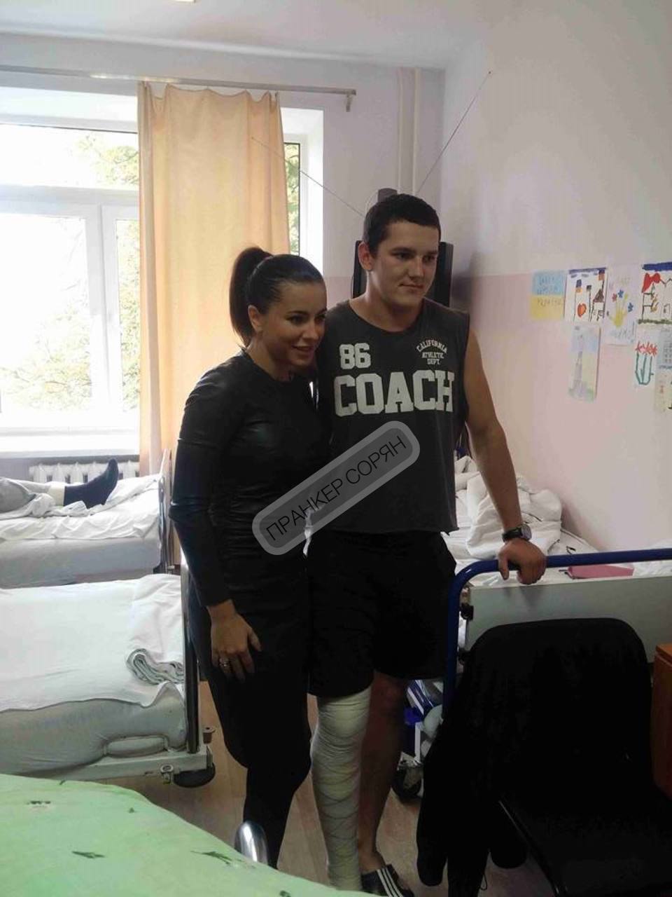 Часто видим в комментариях разных «сеточек» как полоскают кости товарищу Соряну, человеку, который следит за каждым релокантом, постоянно вскрывая эти уехавшие гнойники! Часто видим в комментариях разных «сеточек» как полоскают кости товарищу Соряну, человеку, который следит за каждым релокантом, постоянно вскрывая эти уехавшие гнойники!