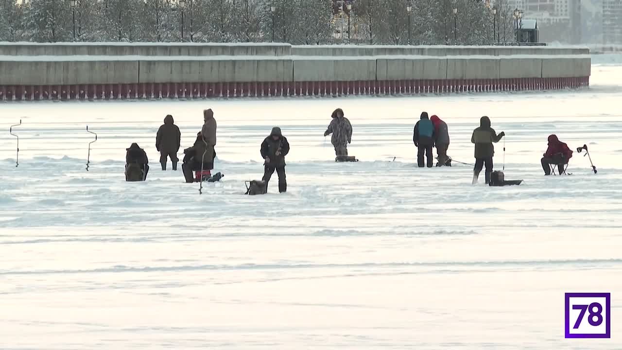 Рыба любой ценой: петербуржцы игнорируют запрет и выходят на лёд
