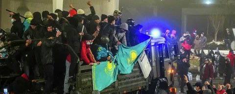 Александр Коц: ВЕЧЕРНИЙ ЗВОН:. операция уходящего дня Александр Коц: ВЕЧЕРНИЙ ЗВОН:. операция уходящего дня